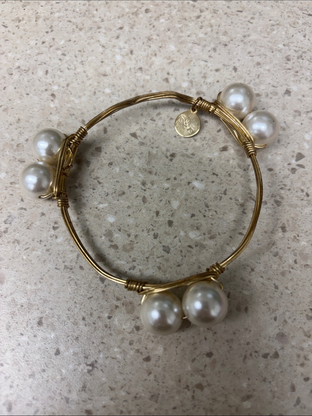 Gold Wire Bangle with Cream Pearls